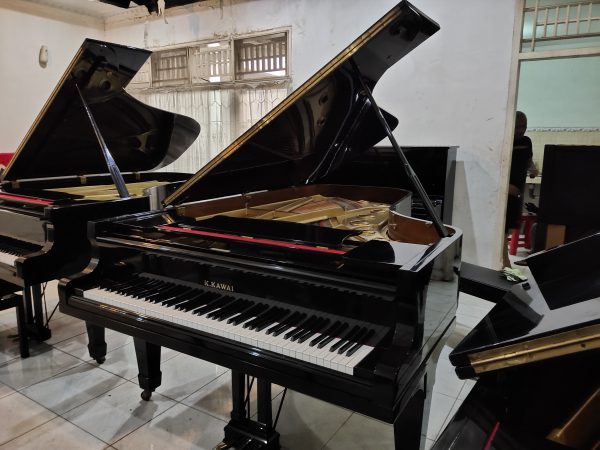 PIANO GRAND K.KAWAI KG7-C