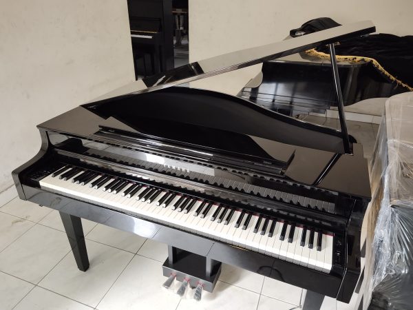 CLAVINOVA CLP_565GP