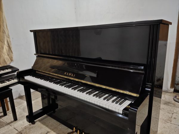 PIANO KAWAI BL-31