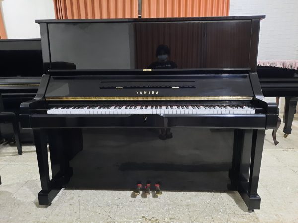 Piano Yamaha X Black