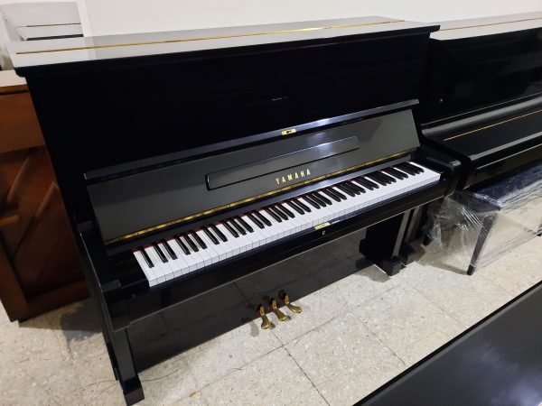 Piano Yamaha U2 Nippon Gakki Black